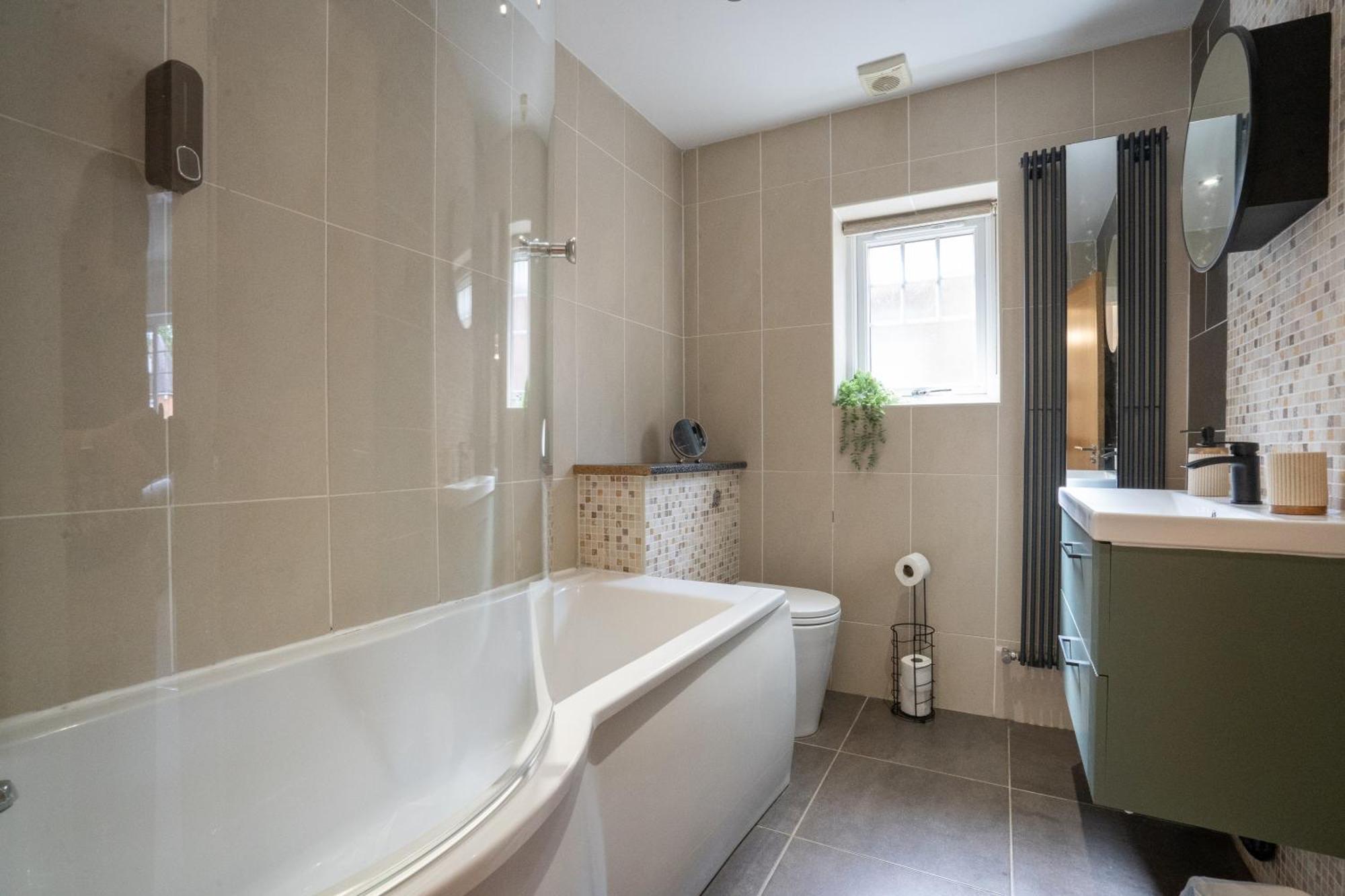 말스톤그린 Emirates House, Luxe 5 Bed, With King Sized Beds, Next To Aiport & Nec, Jlr 5 Mins 빌라 외부 사진